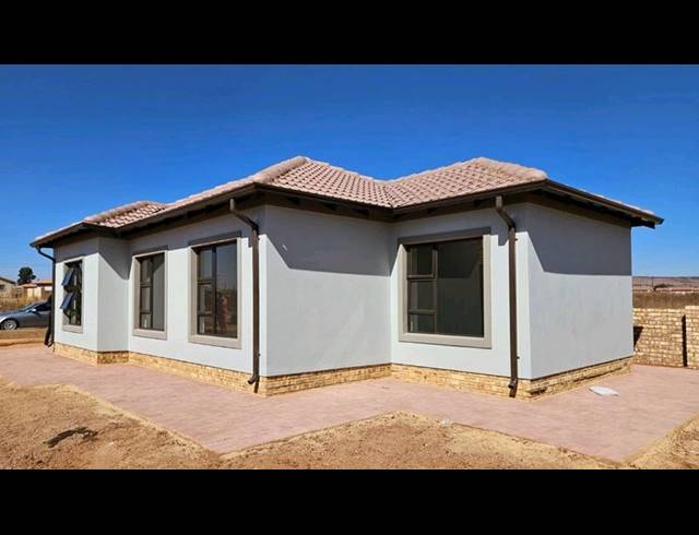 3 BEDROOM HOUSE FOR SALE IN BRENTHURST